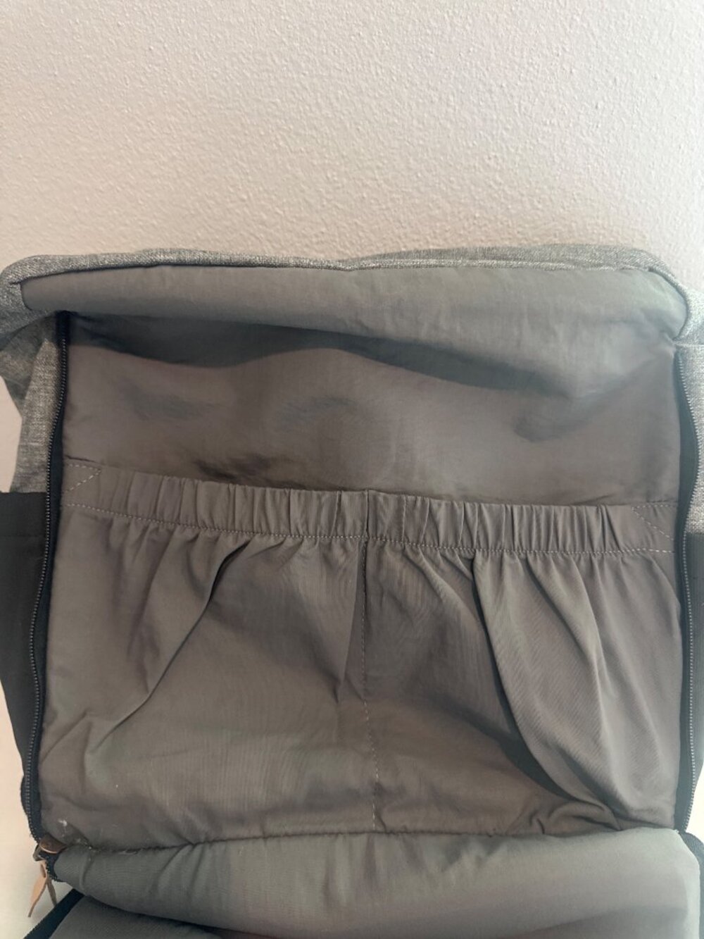 Petunia Pickle Bottom Diaper Bag Black/Gray Boxy Backpack Changing Pad Luxury - Picture 14 of 16